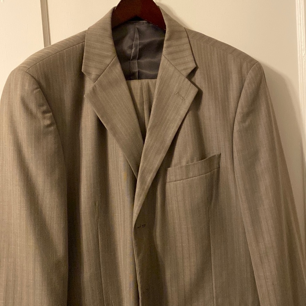 Insignia Men’s Grey Suit - 44L